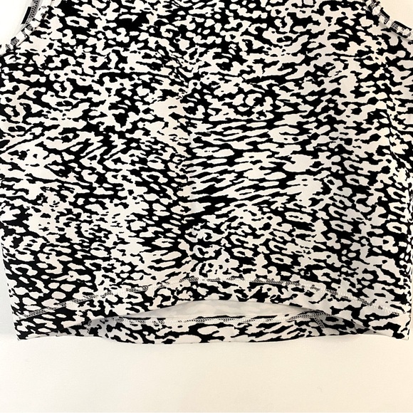 Athleta Shanti Square Neck Crop Tank Animal Print Black White S Activewear - Picture 9 of 11